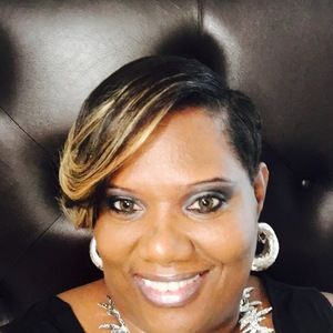 Meet your Posher, Clara